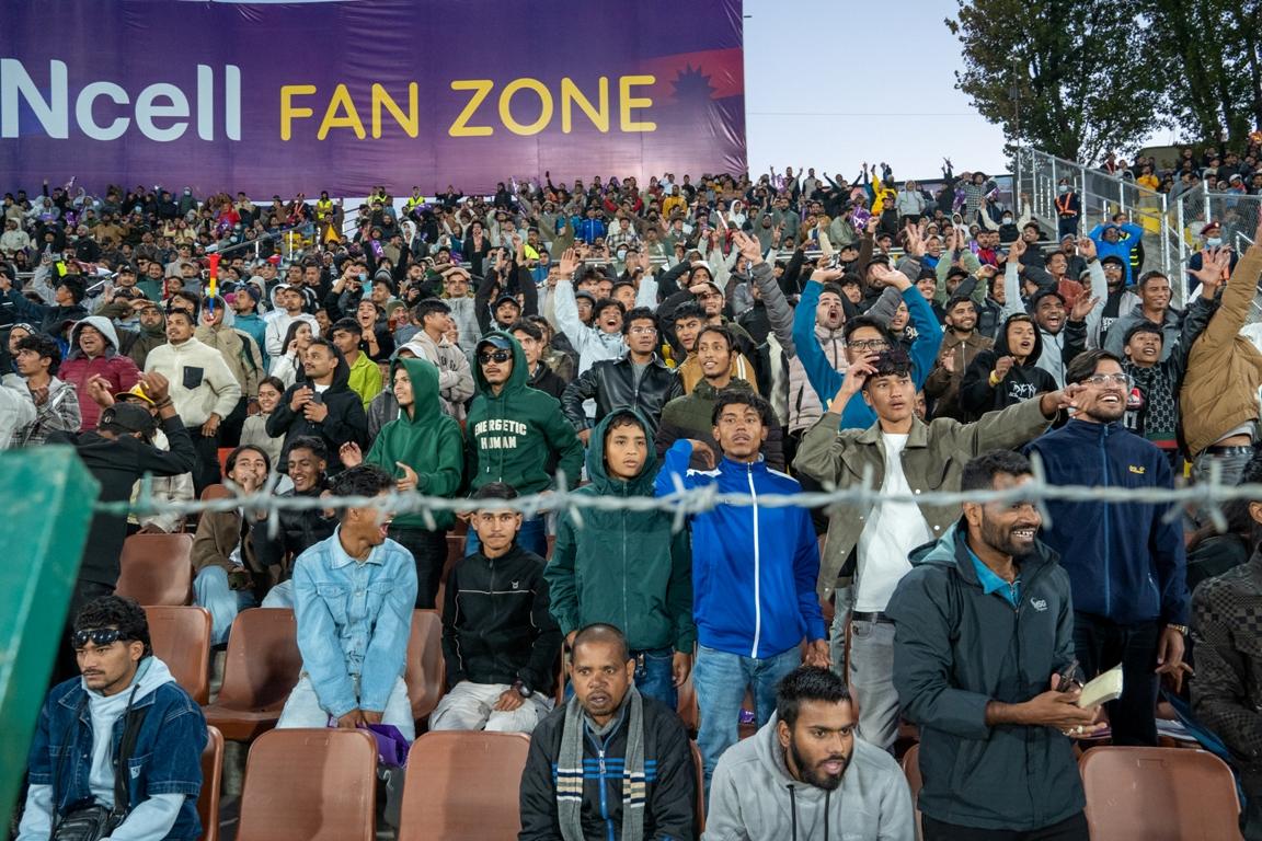 एनपीएलको तेस्रो खेलः दर्शकहरुको उपस्थिति उत्साहजनक (फोटो फिचर)